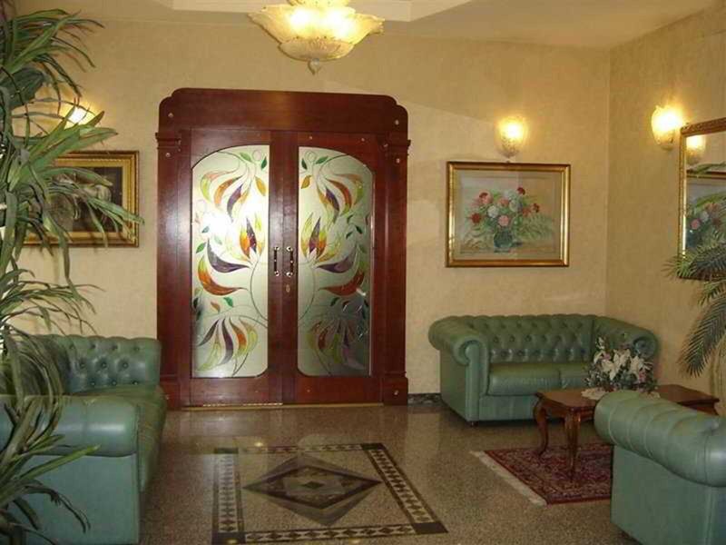 Phi Hotel Ambra