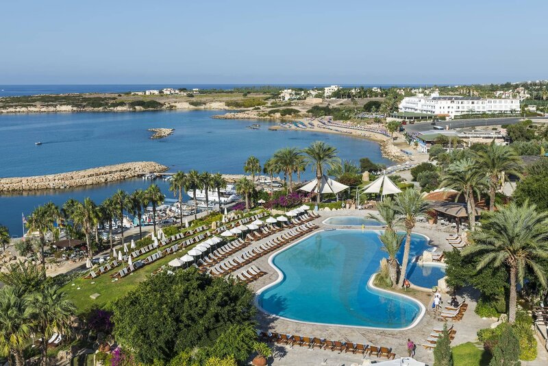 dal travel Coral Beach Hotel & Resort