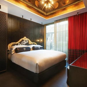 Hotel Chateau Denmark cazare London