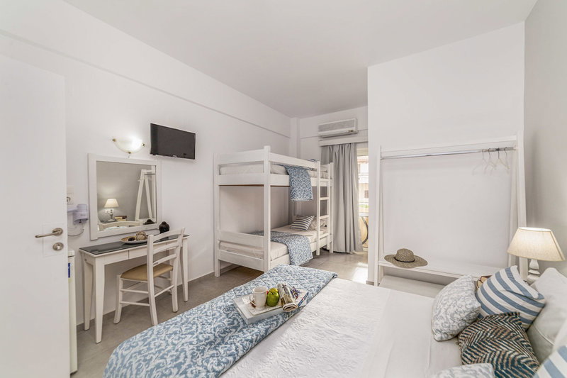 Roxani Hotel