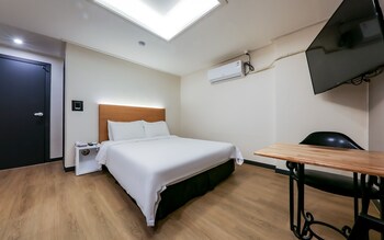 Hotel Daejeon Wolpyeong W