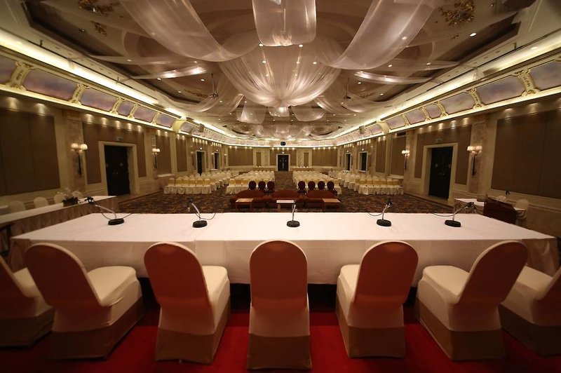 Hotel The Rama Gardens