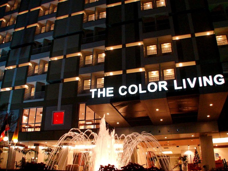 Hotel The Color Living