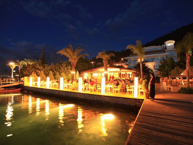 Yacht Classic Hotel