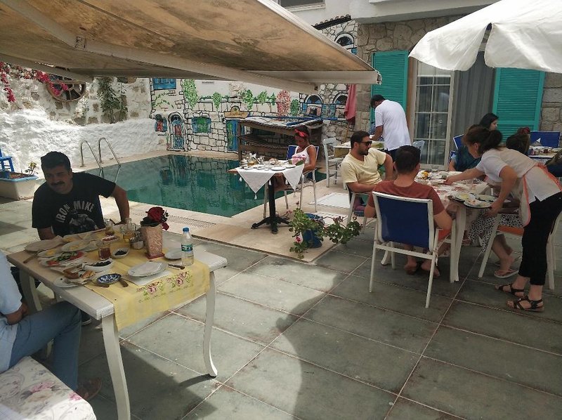 Alaçati Asmali Konak Otel