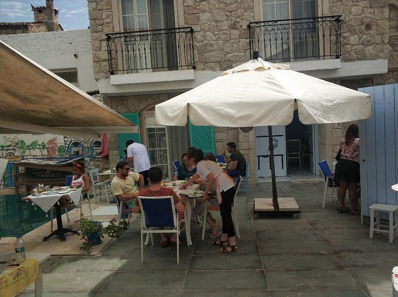 Alaçati Asmali Konak Otel
