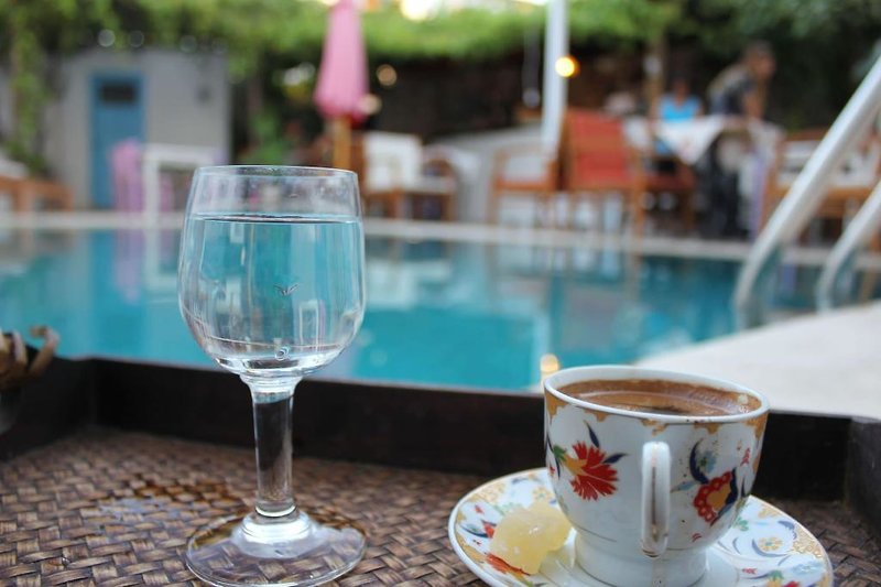 Alaçati Asmali Konak Otel