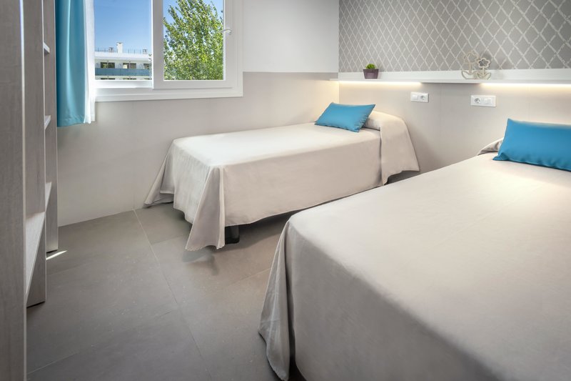 Hotel Rentalmar Salou Playa Family Suites & Pool