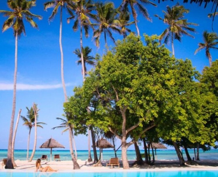 Blue Moon Resort