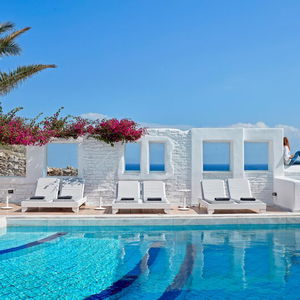 Hotel Mr & Mrs White Paros cazare Paros