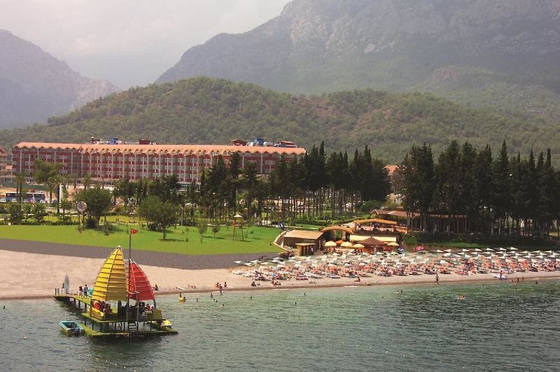 Hotel Rox Resort
