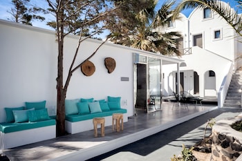 Amity Suites