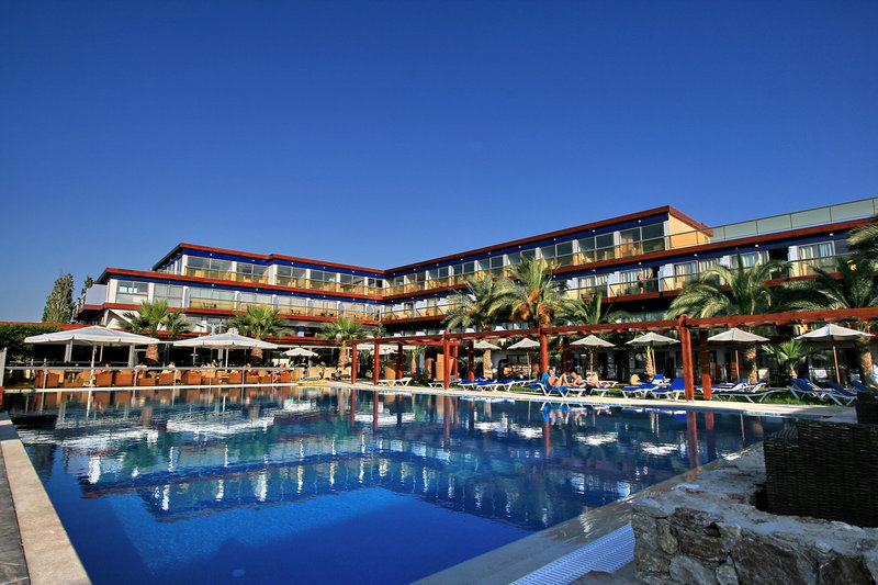 dal travel All Senses Ocean Blue Seaside Resort & Spa