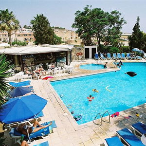 Hotel Hilltop Gardens Hotel Apartments cazare Paphos