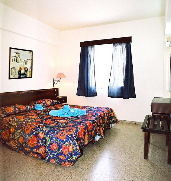 dal travel Hilltop Gardens Hotel Apartments