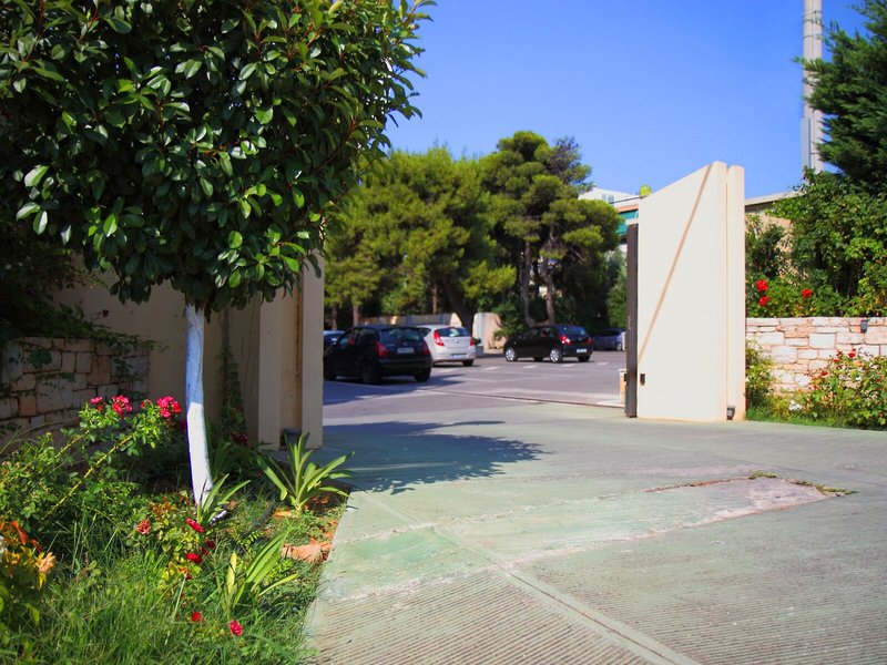 dal travel Pines Hotel