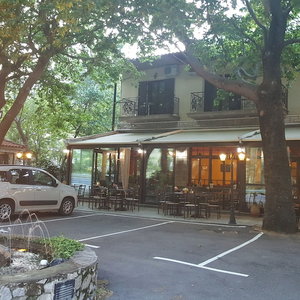 Hotel Hani Zemenou cazare Arachova