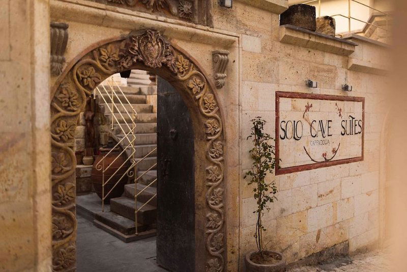 Hotel Solo Cave Suites