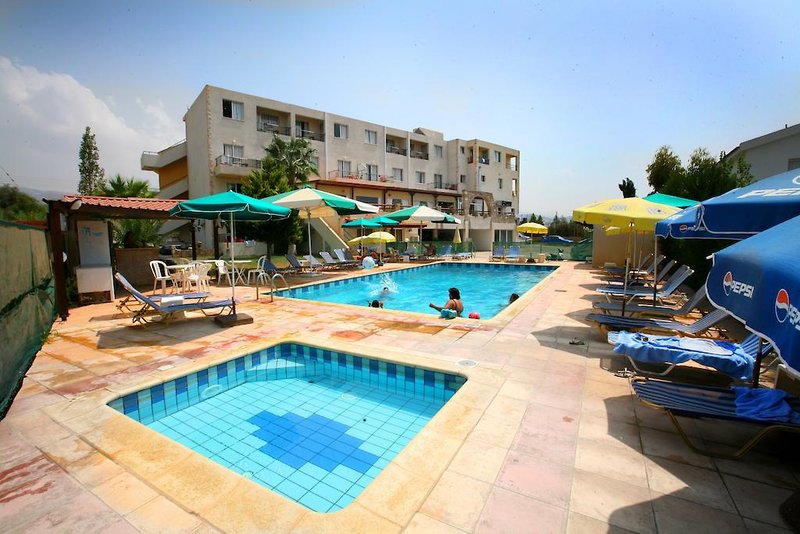 dal travel Petsas Apartments