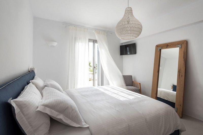 Seven Suites Naxos
