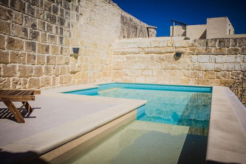 Hotel Lemon Tree Bed & Breakfast