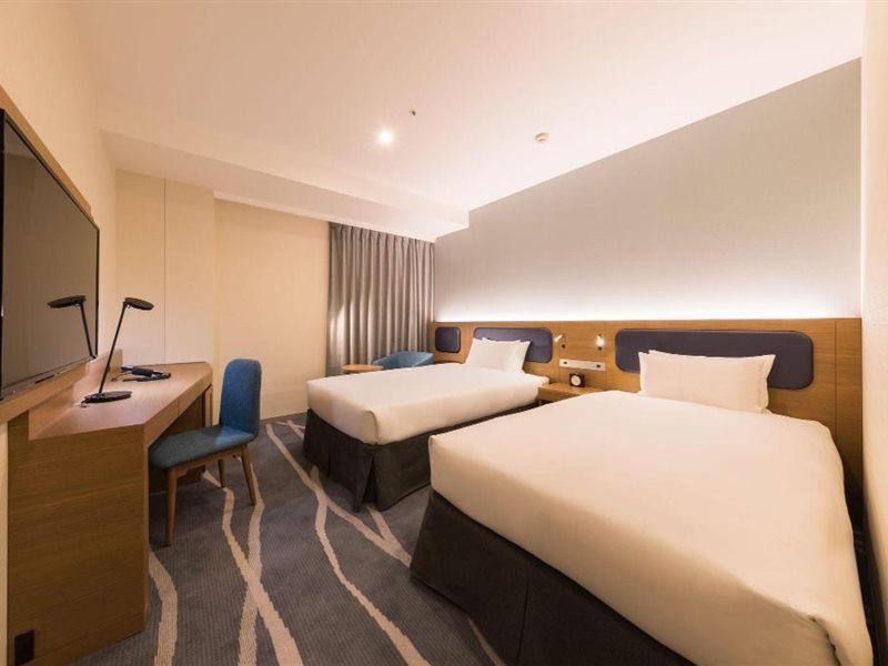 Jr-East Hotel Mets Funabashi