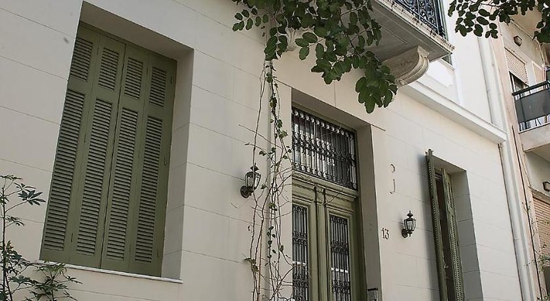 Athens Quinta