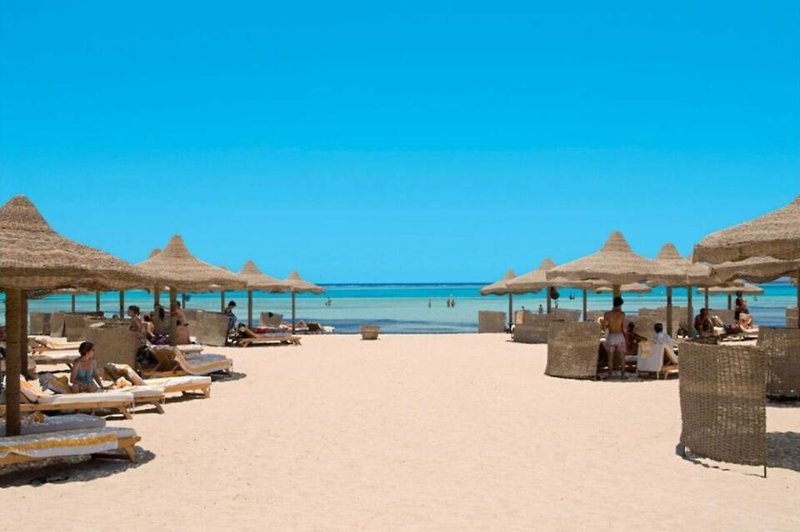 Dream Lagoon & Aqua Park Resort