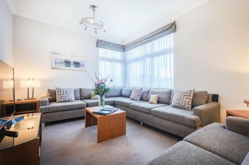 The Knight Residence By Mansley