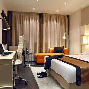 Hotel Holiday Inn Madrid - Las Tablas cazare Madrid