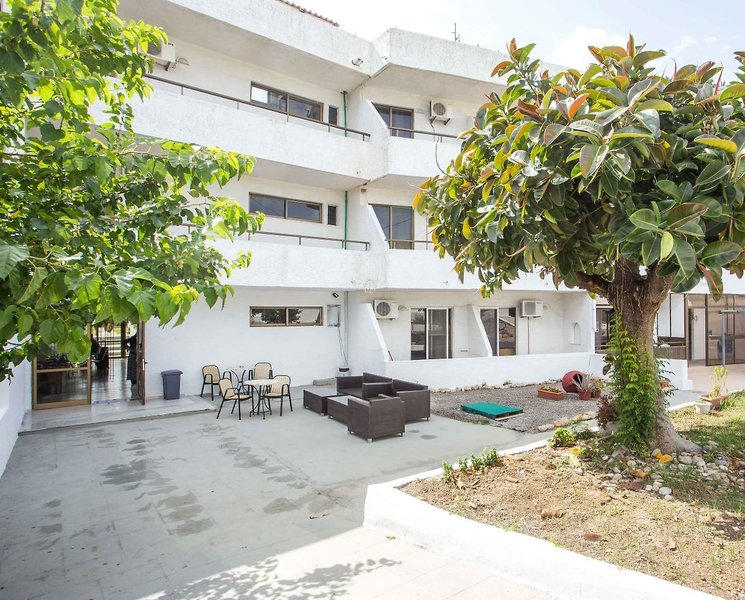 dal travel Nikos Bnb
