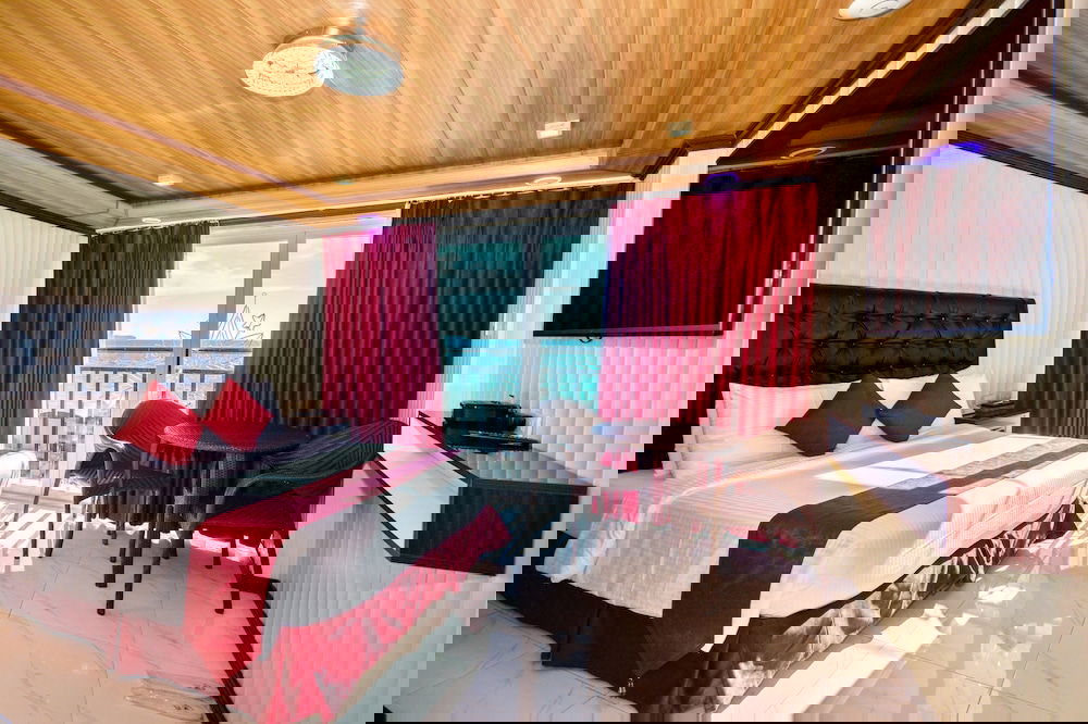 Hotel Diamond Water Edge Resort