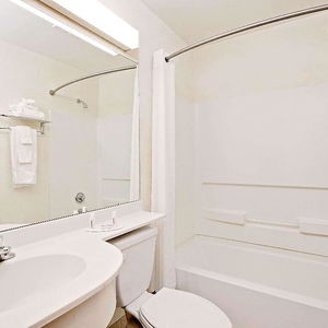 Hotel Microtel Inn & Suites By Wyndham Middletown cazare Middletown