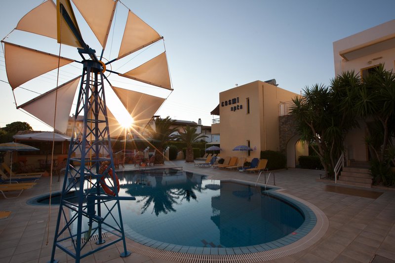 Cosmi Apartments By Estia
