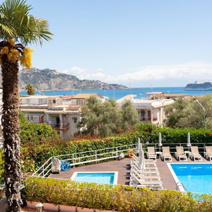 Hotel Time To Smile Villa Giardini cazare Giardini-Naxos