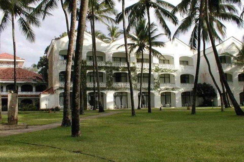 Hotel Sarova Whitesands Beach Resort & Spa