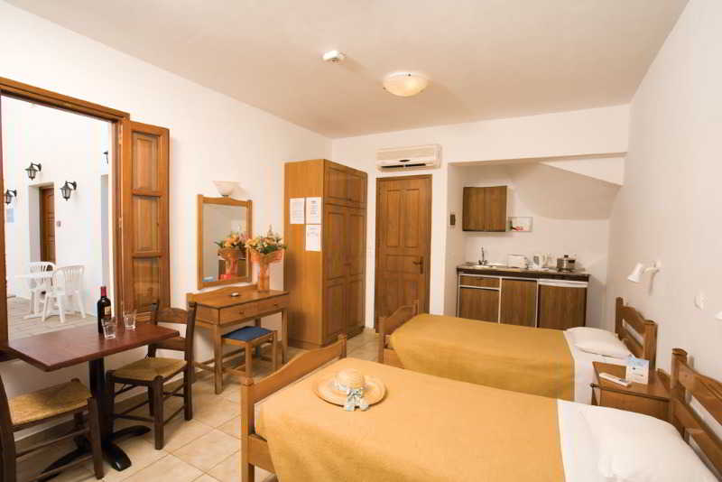 Del Mar Suites