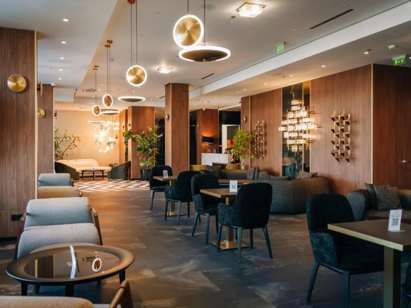 Sky Airport Hotel