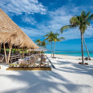 Hotel Emerald Maldives Resort & Spa cazare Raa Atoll