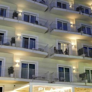 Hotel Plaza cazare Sorrento