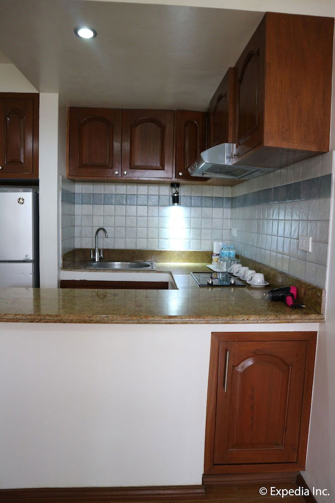 Hotel Giulius Boracay Italian Resort