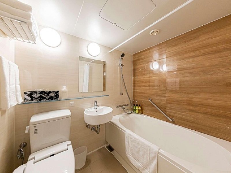Odysis Suites Osaka Airport Hotel