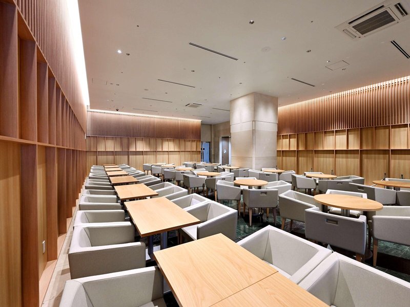 Odysis Suites Osaka Airport Hotel
