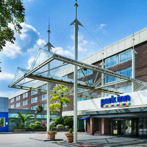 Hotel Radisson Hotel & Conference Centre London Heathrow cazare London