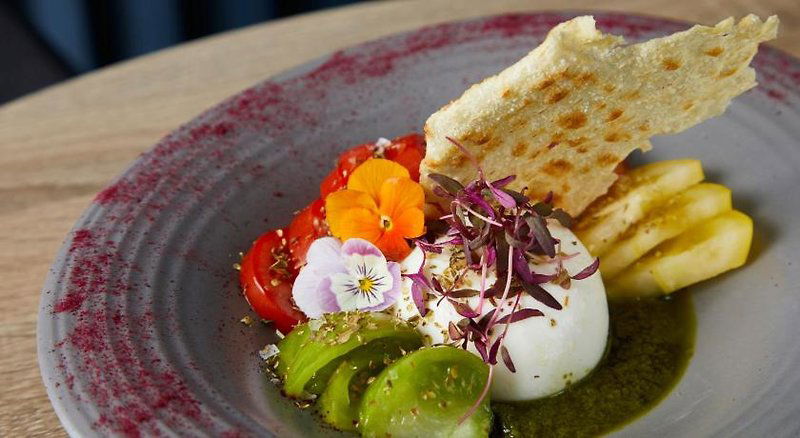 Hotel Courtyard By Marriott London City Airport