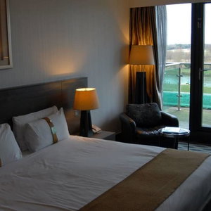 Sejur Crowne Plaza London - Kingston vacanta Londra