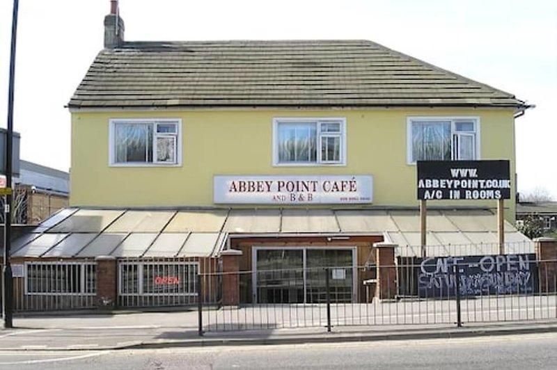 Hotel Abbey Point Cafe And B&B