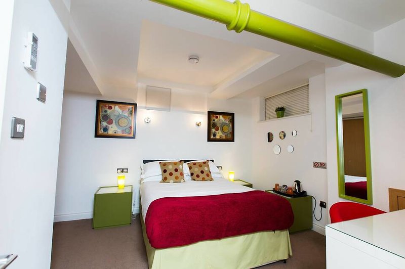 Hotel Nell Gwynn House