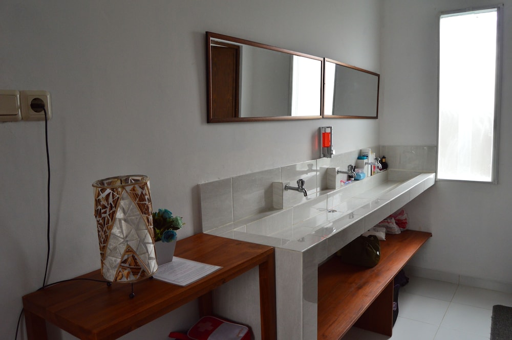 Askara Guest House Hostel