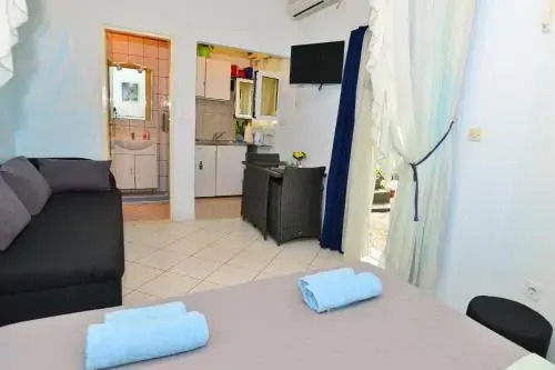 Hotel Apartments Veky 3